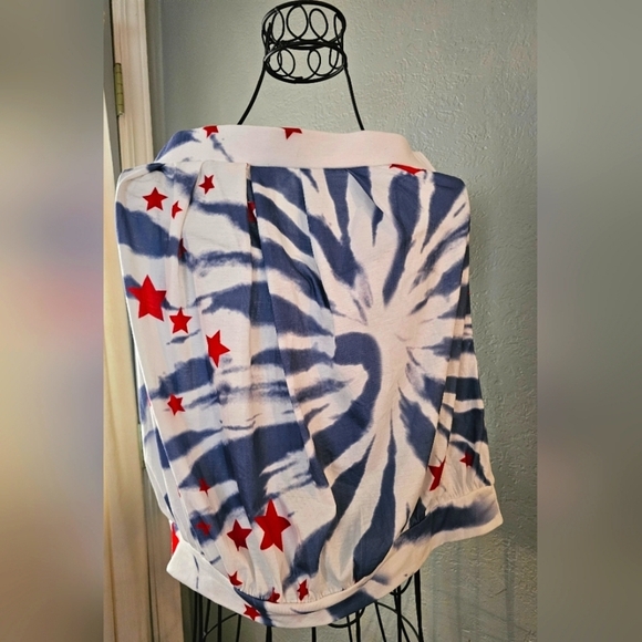 NWOT Patriotic Tie-Dye Star Print Halter Top​​​ - Picture 1 of 6